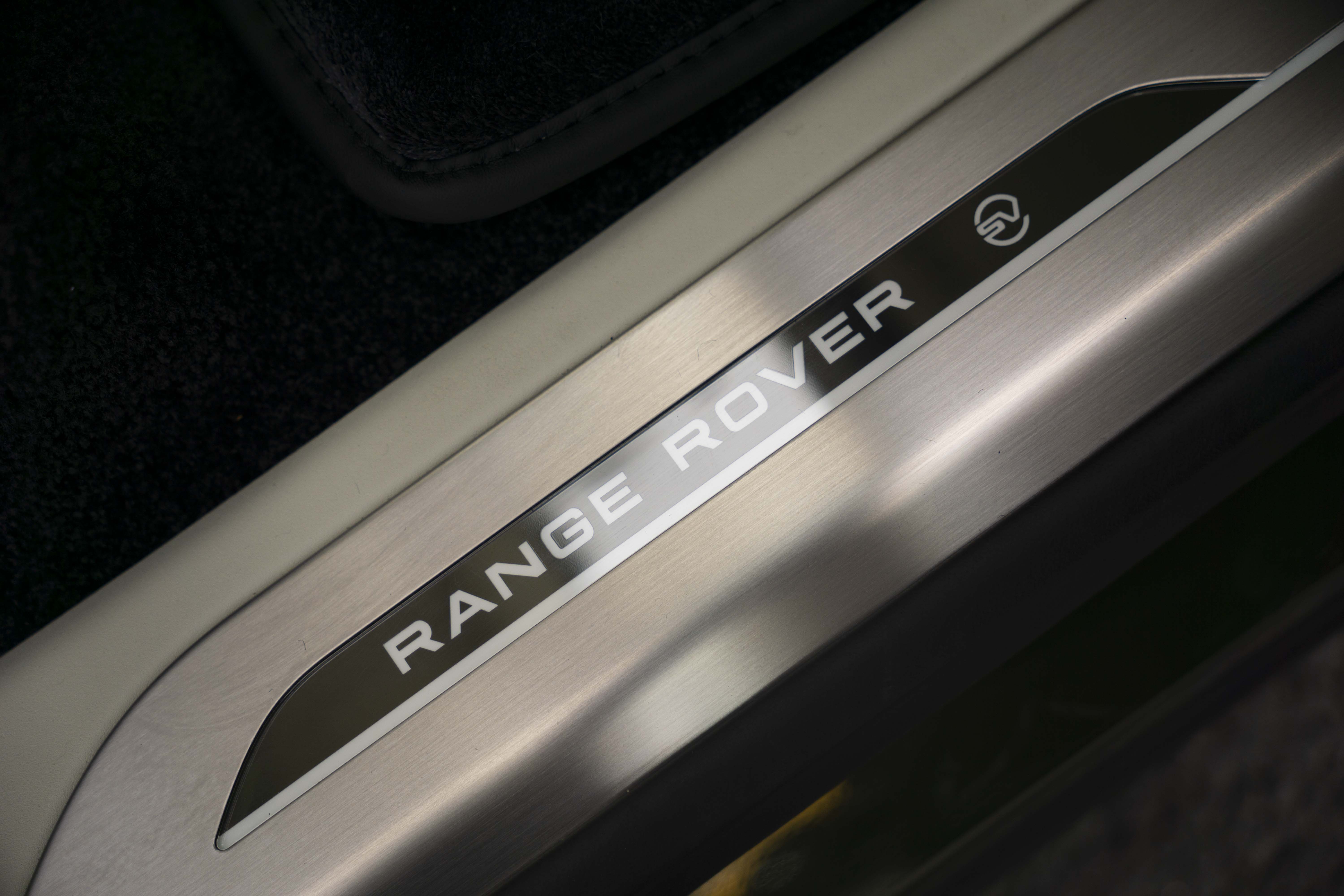 RANGE ROVER 3.0 D350 SV 4DR AUTO ESTATE