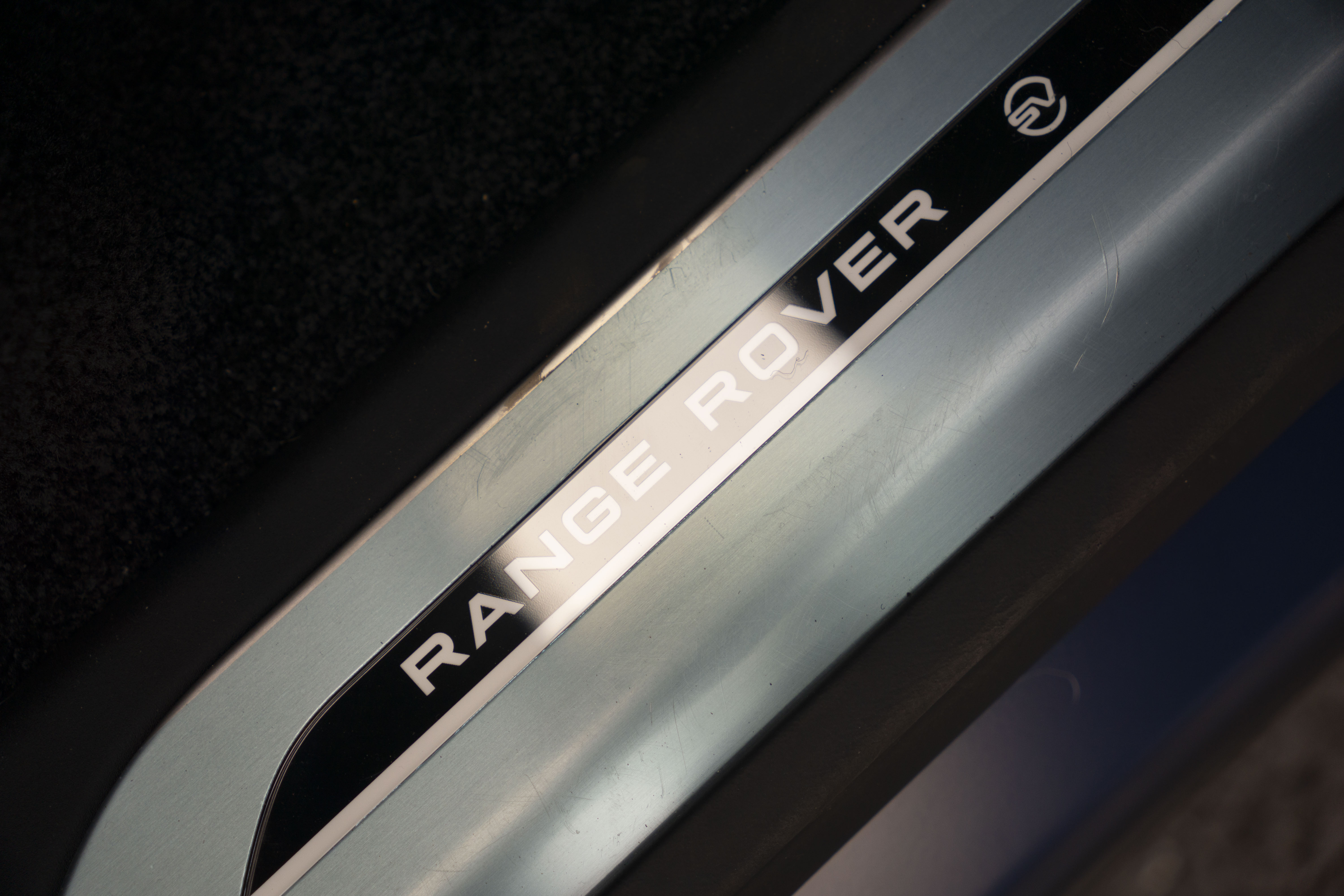 RANGE ROVER 4.4 P530 V8 SV 4DR AUTO ESTATE