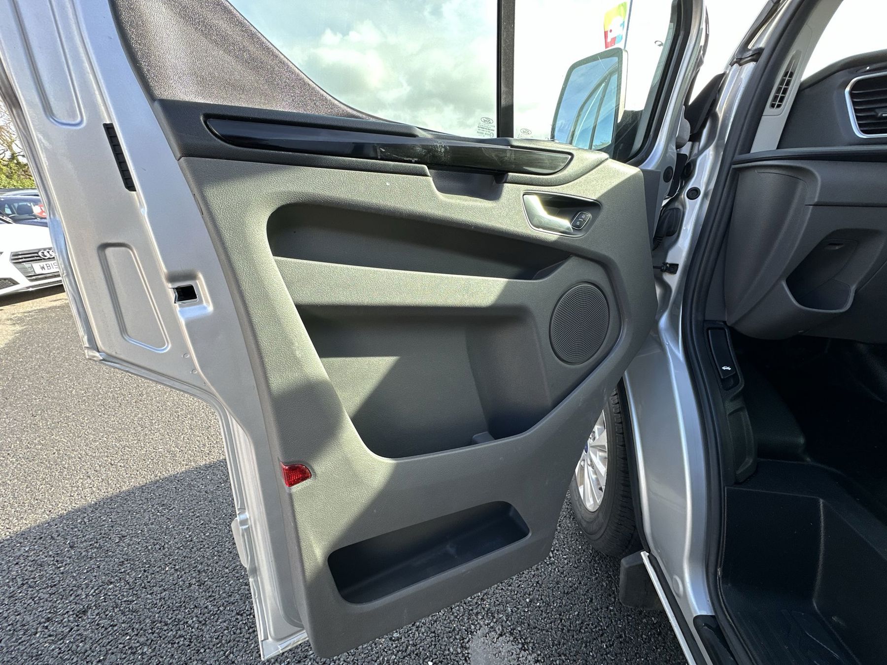 Ford Transit Custom Panel Van 21