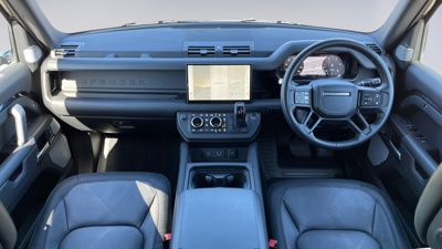 LAND ROVER DEFENDER 130