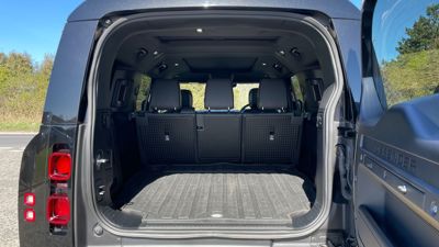 LAND ROVER DEFENDER 130