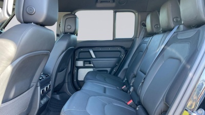 LAND ROVER DEFENDER 130