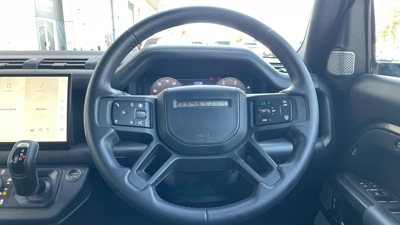 LAND ROVER DEFENDER 130