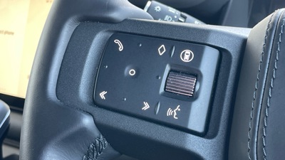 LAND ROVER DEFENDER 130