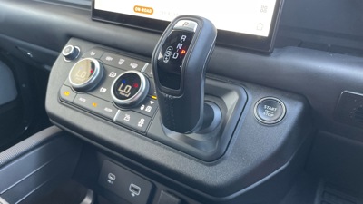 LAND ROVER DEFENDER 130