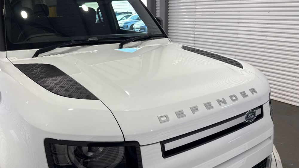 LAND ROVER DEFENDER 90