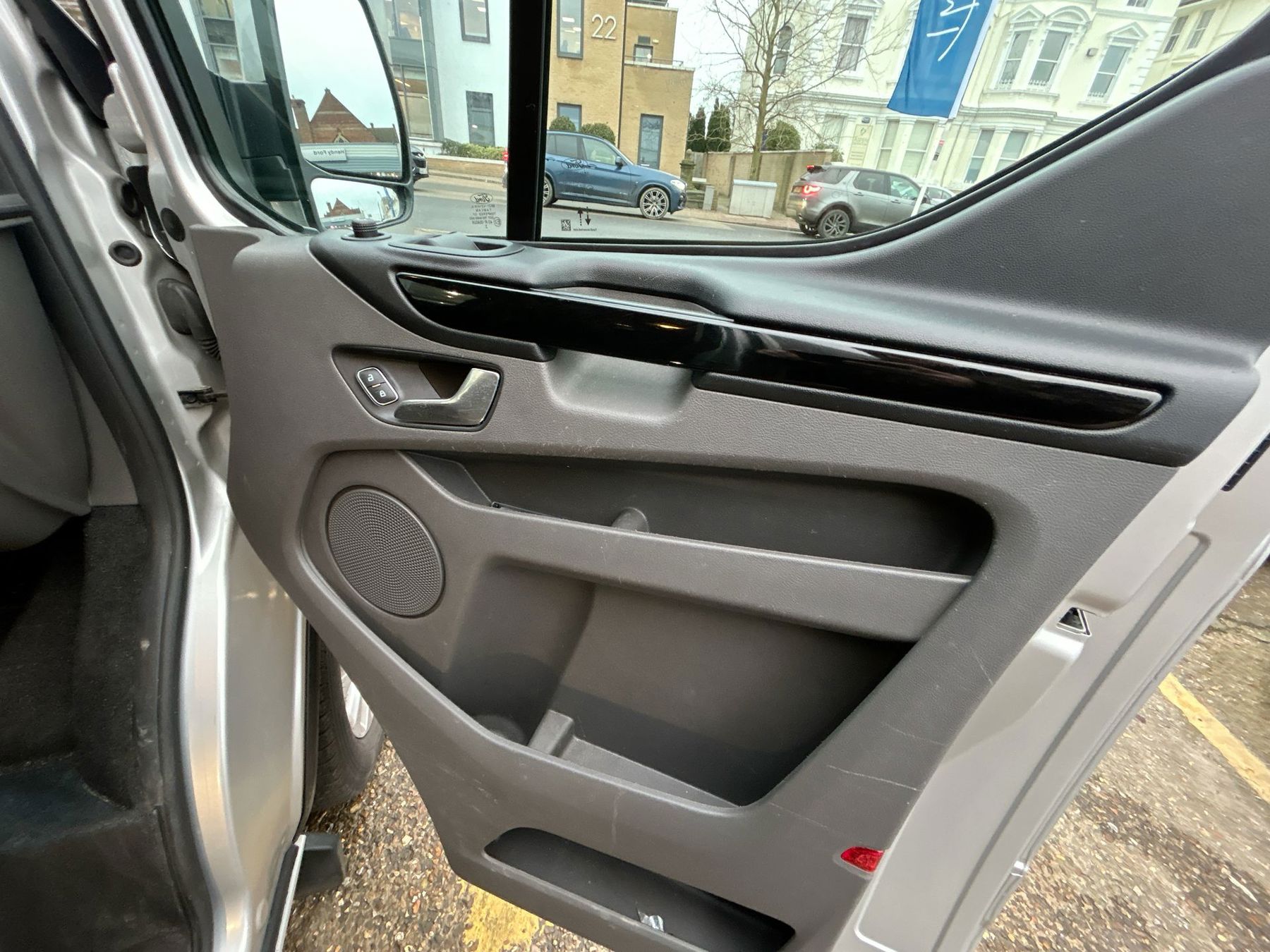 Ford Transit Custom Panel Van 23