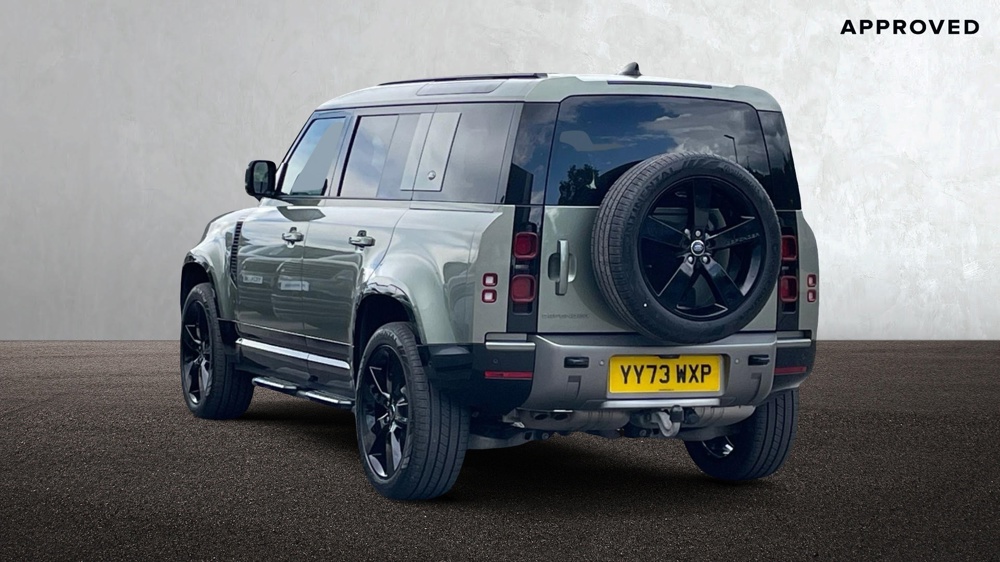 LAND ROVER DEFENDER 110