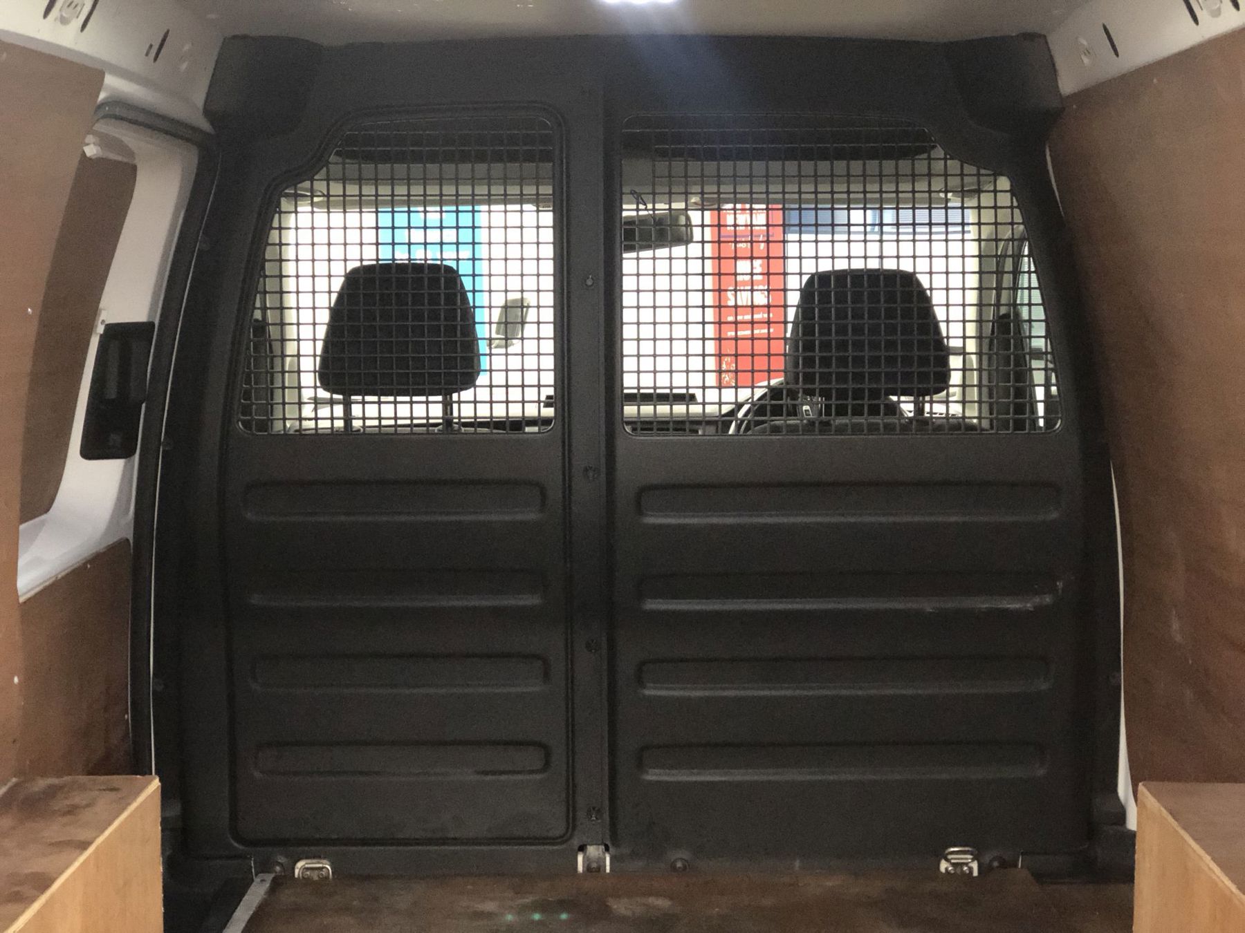 Volkswagen Caddy Panel Van 37