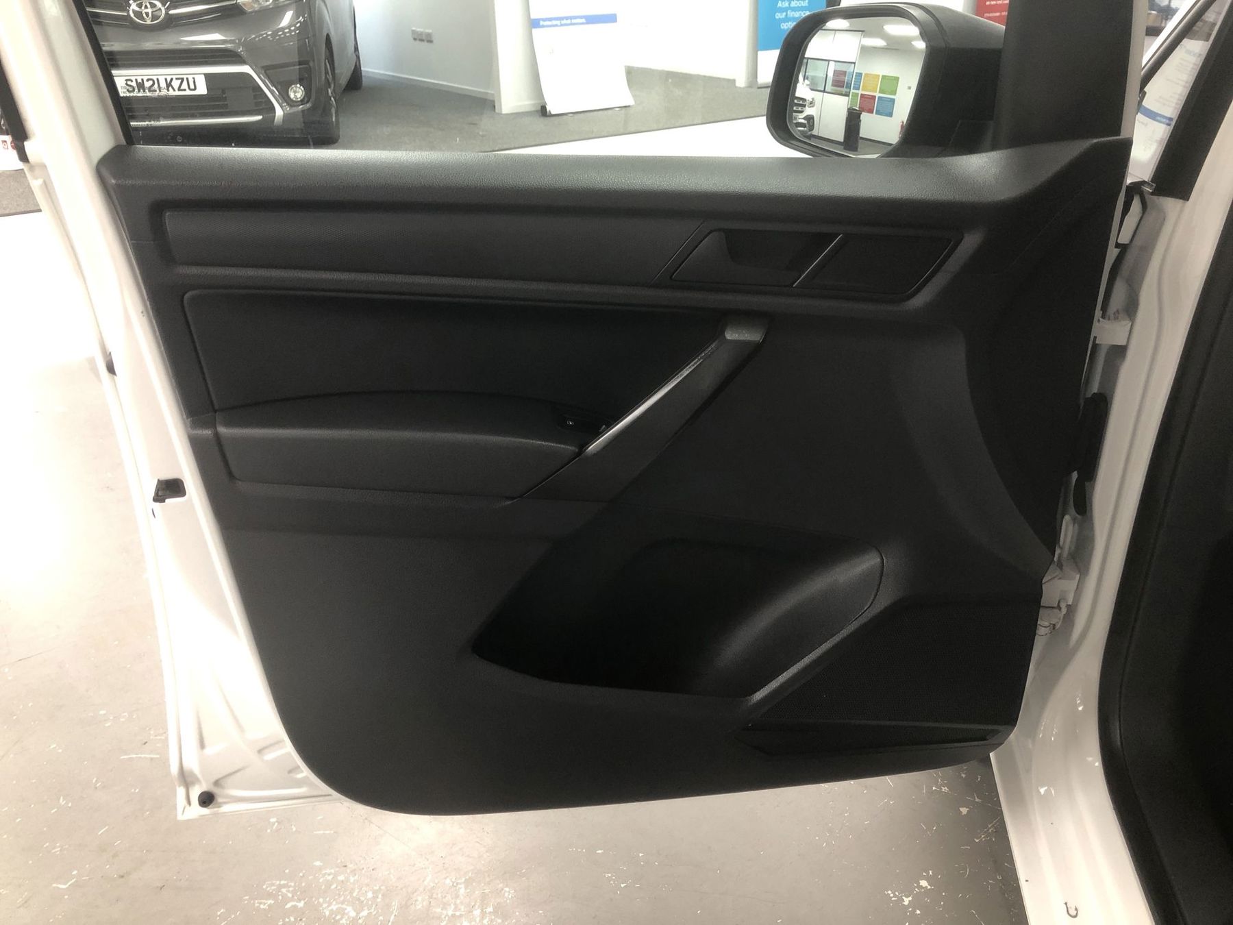 Volkswagen Caddy Panel Van 21