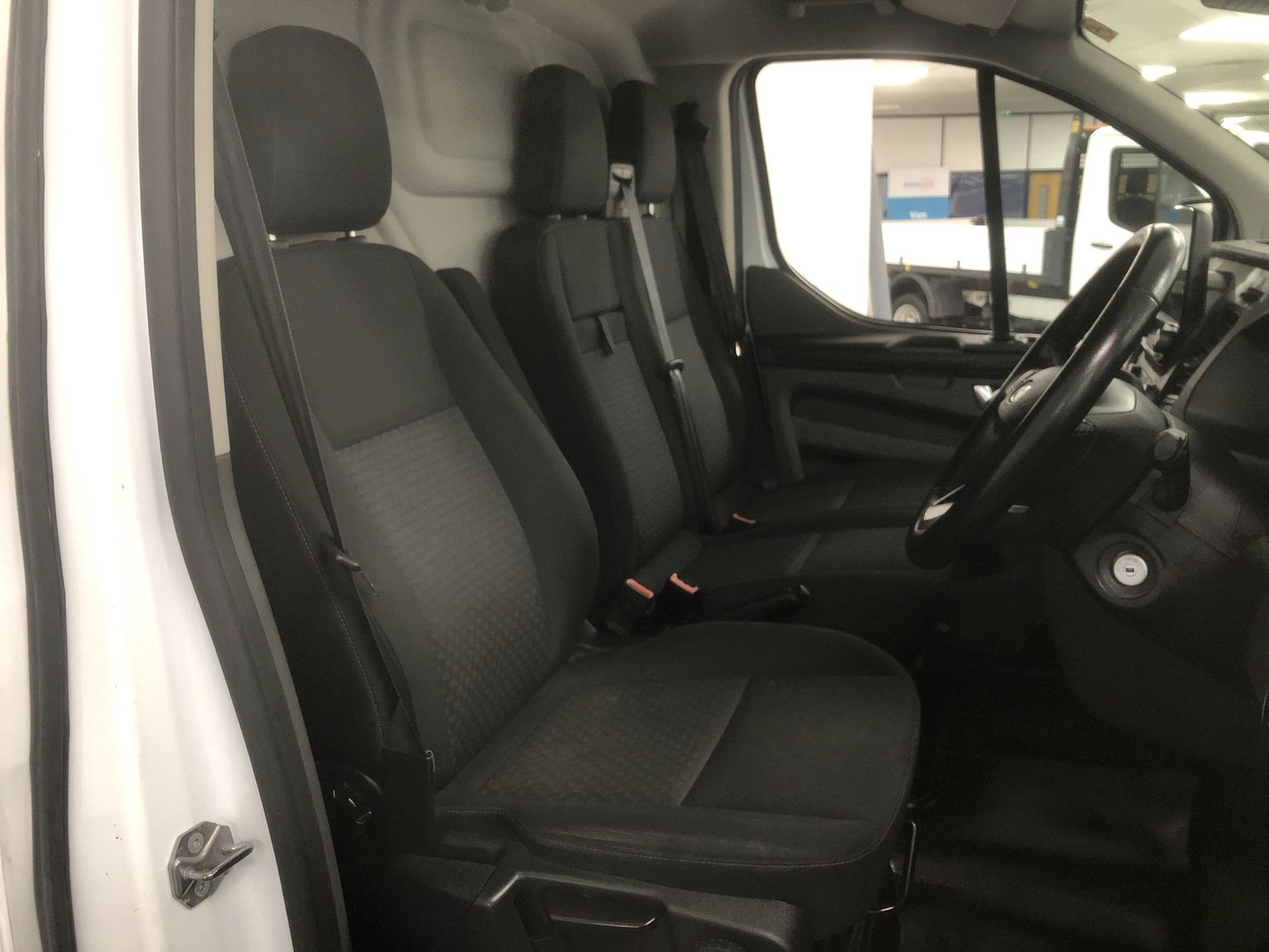 Ford Transit Custom Panel Van 5