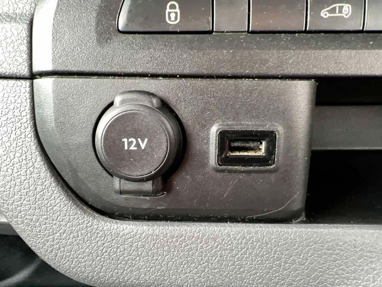 Vauxhall Vivaro Panel Van 35