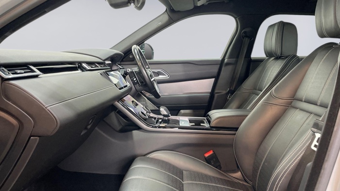LAND ROVER RANGE ROVER VELAR D300