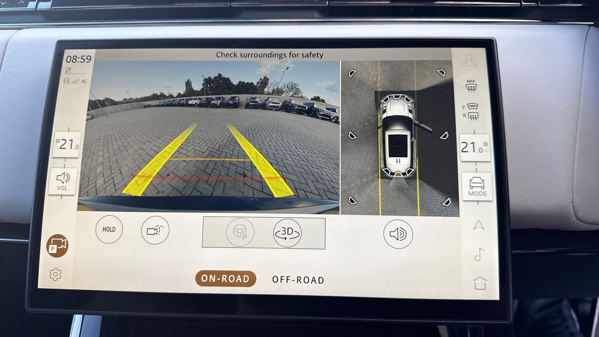 P635 V8 AUTO[CARBON BRONZE