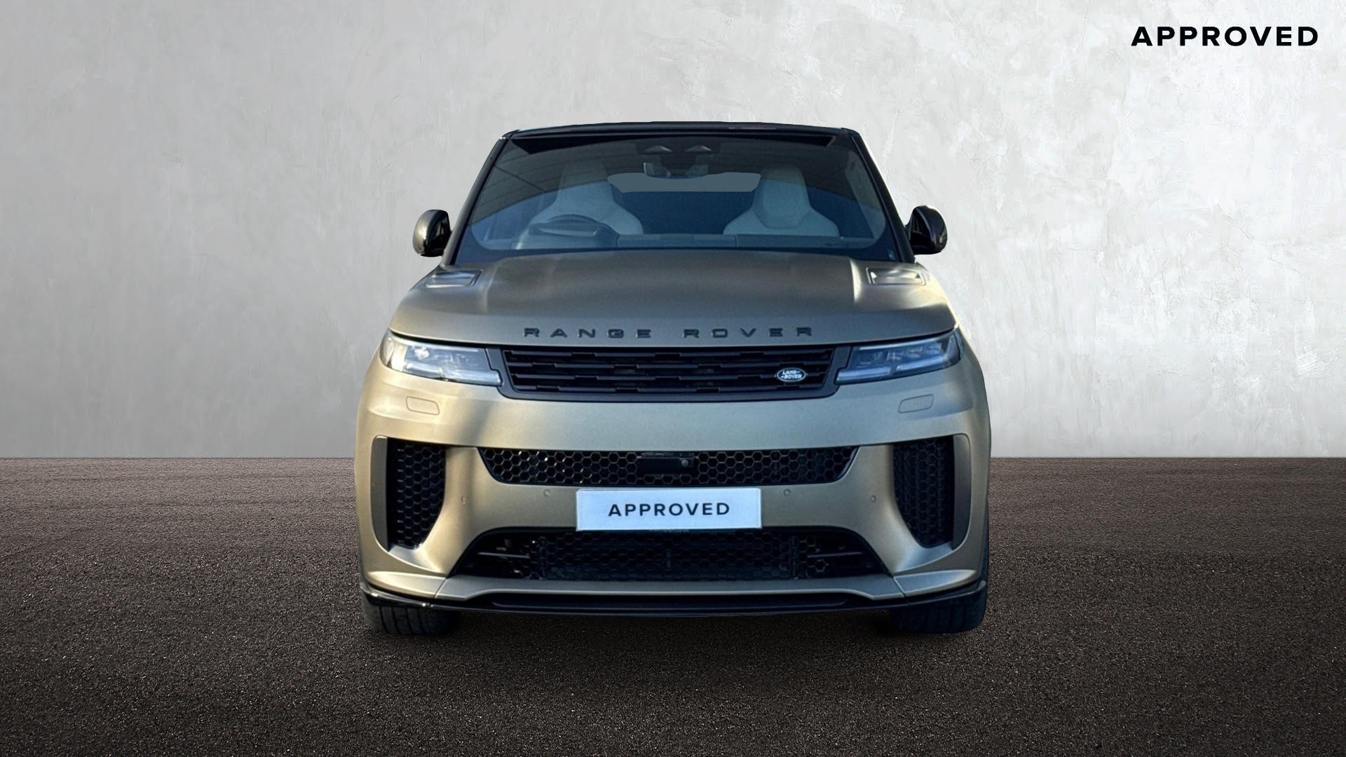 P635 V8 AUTO[CARBON BRONZE