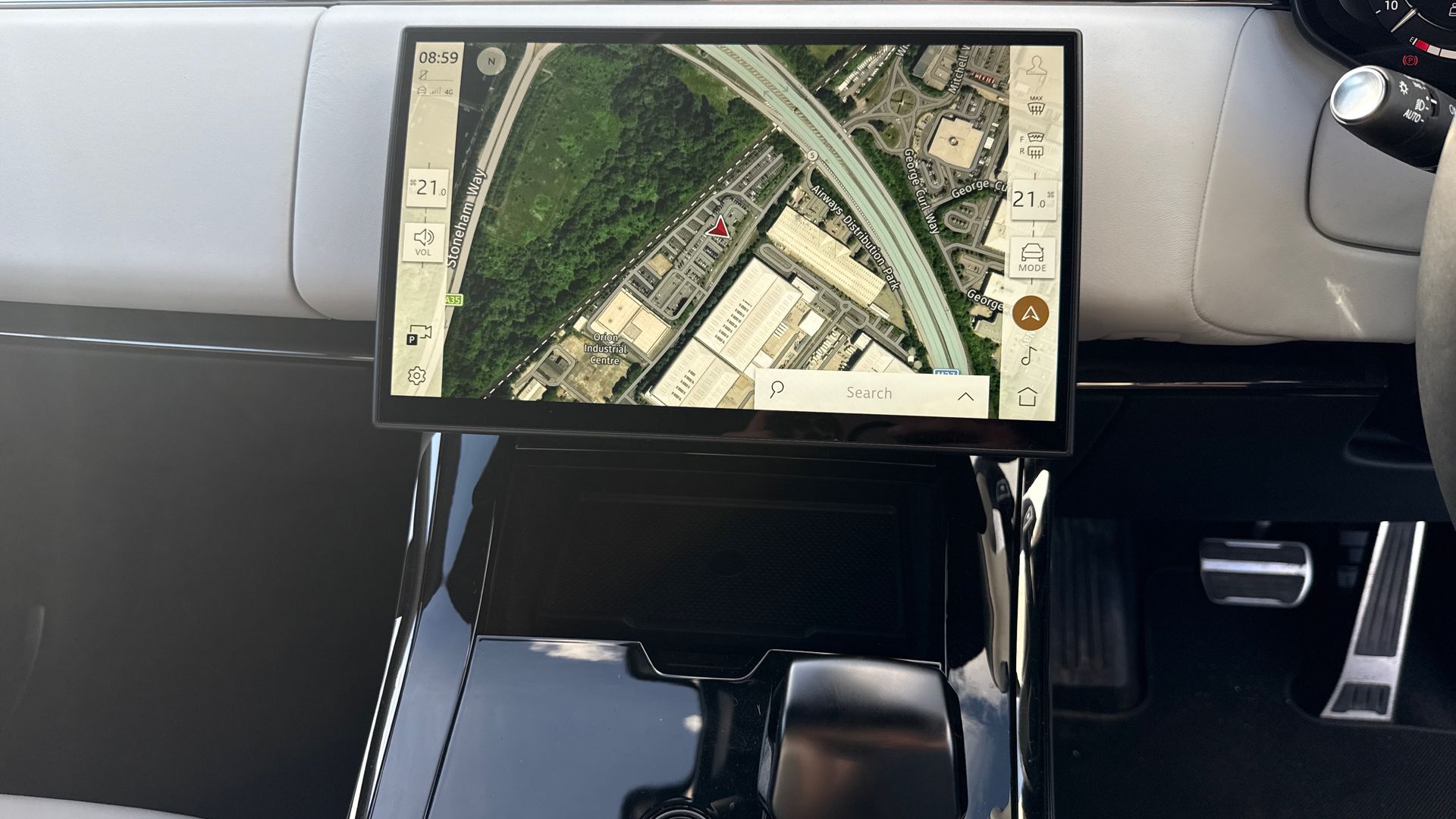 P635 V8 AUTO[CARBON BRONZE