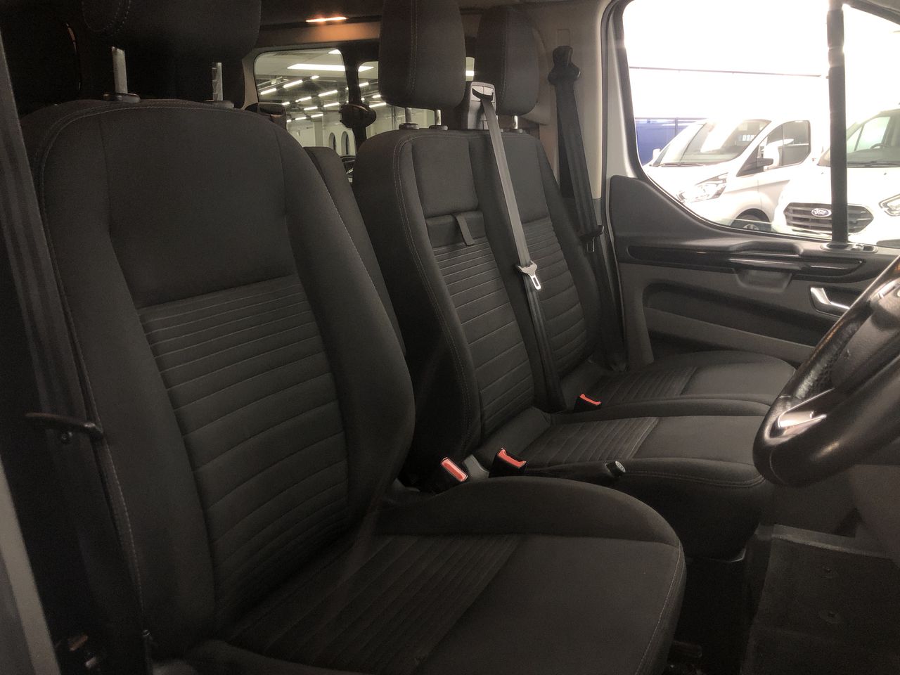 Ford Transit Custom Panel Van 25