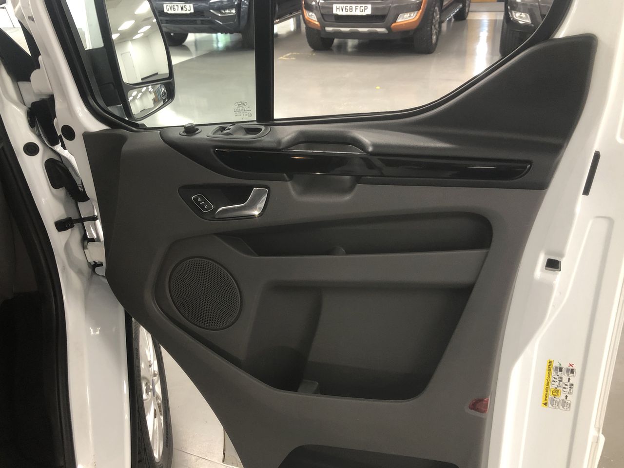 Ford Transit Custom Panel Van 16