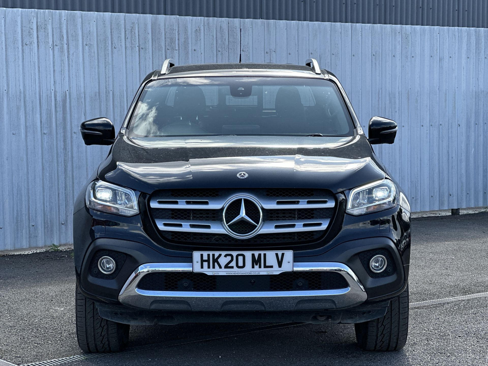 350D V6 4MATIC D/CAB PICKUP 7G-TRONIC PLUS