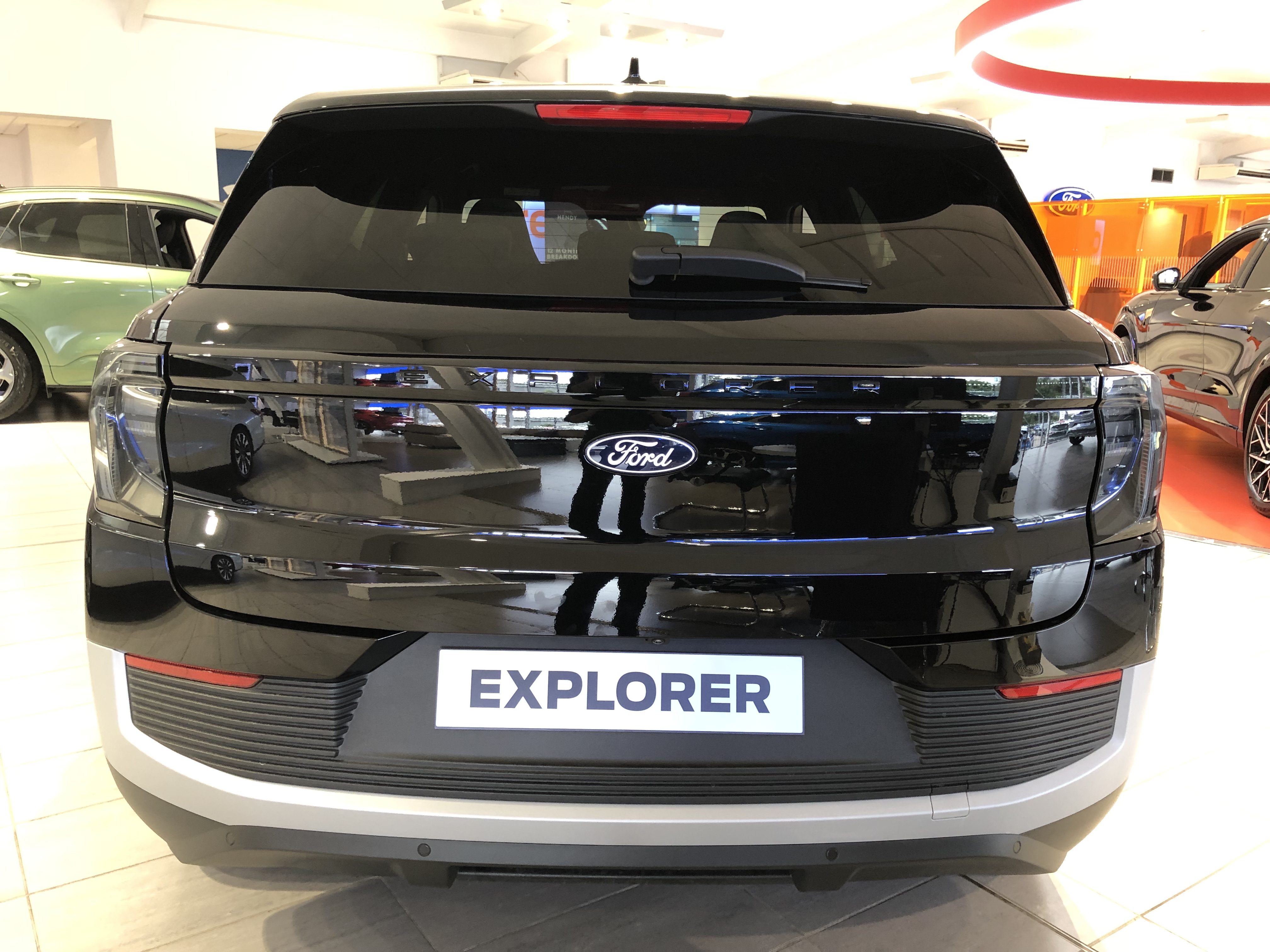 FORD EXPLORER 210KW PREMIUM 77KWH 5DR AUTO [DRIVER ASSIST PACK]