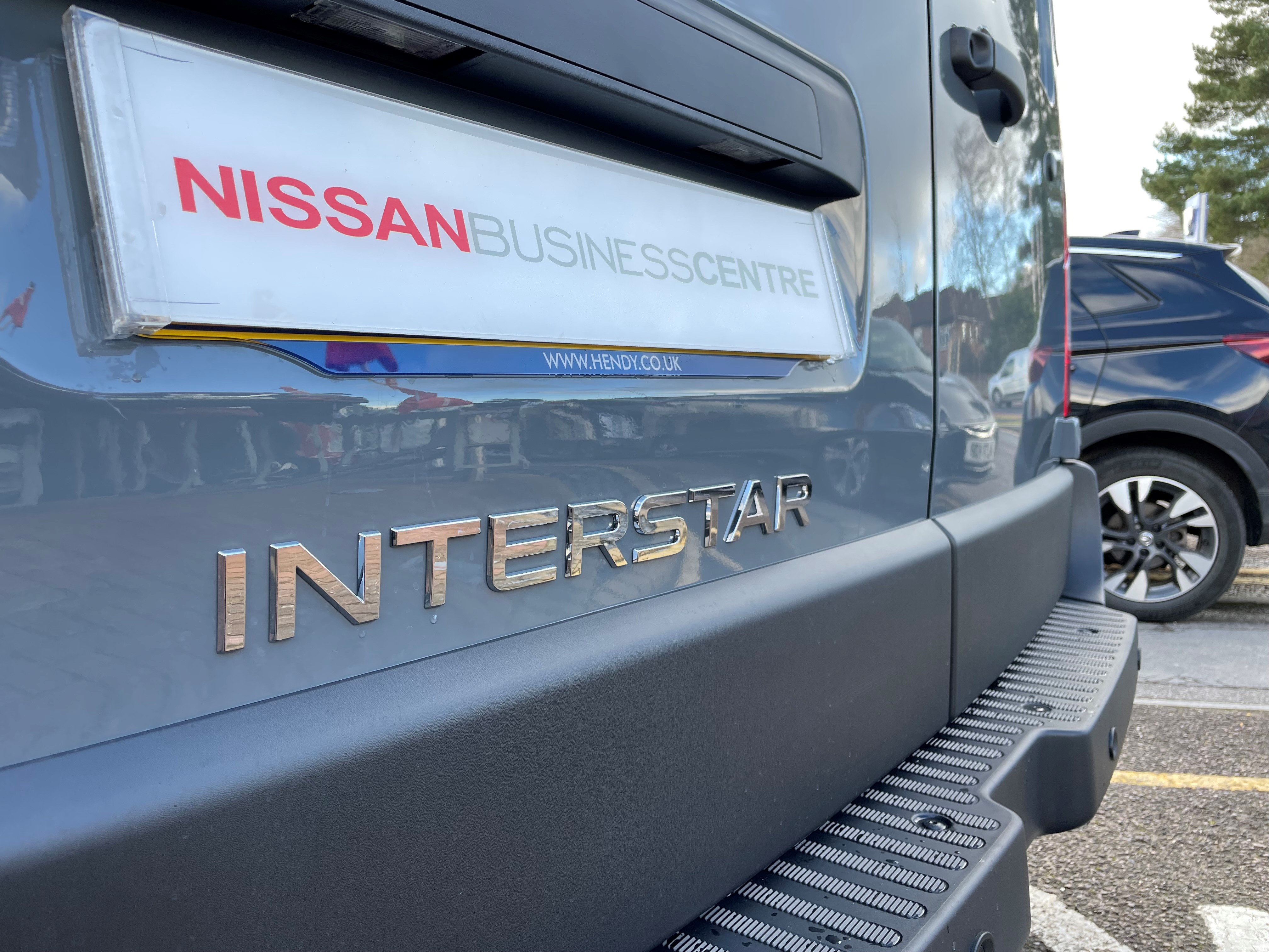 Nissan Interstar 5