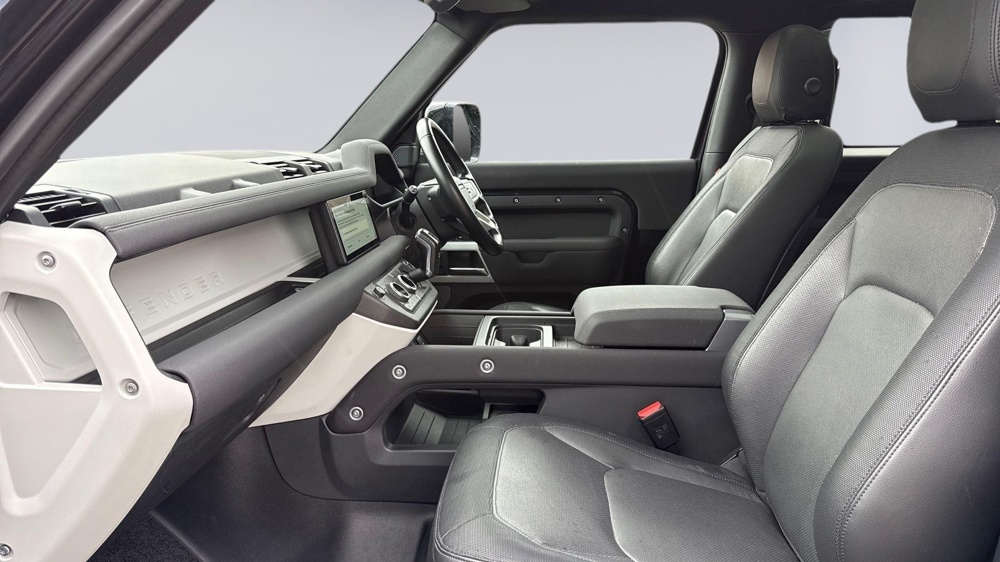 LAND ROVER DEFENDER 90