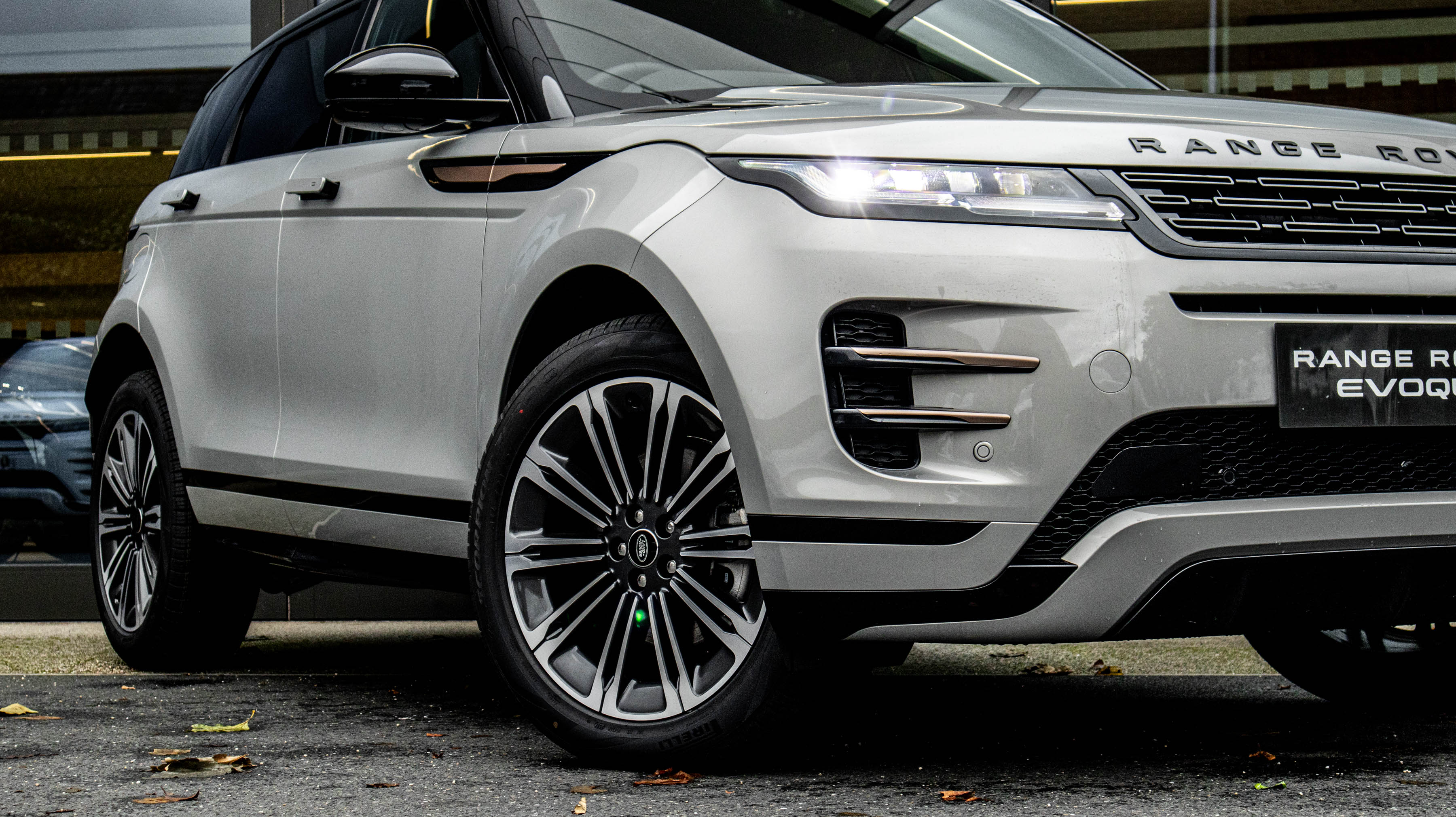 RANGE ROVER EVOQUE 2.0 D200 DYNAMIC HSE 5DR AUTO HATCHBACK