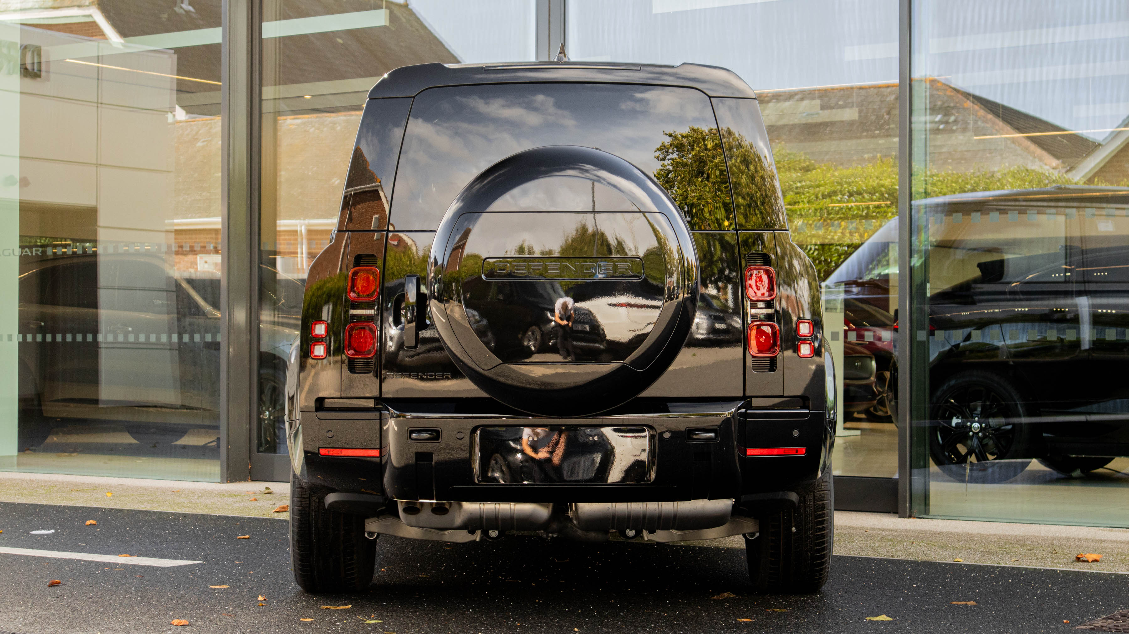 DEFENDER 3.0 D350 X-DYNAMIC HSE 130 5DR AUTO ESTATE