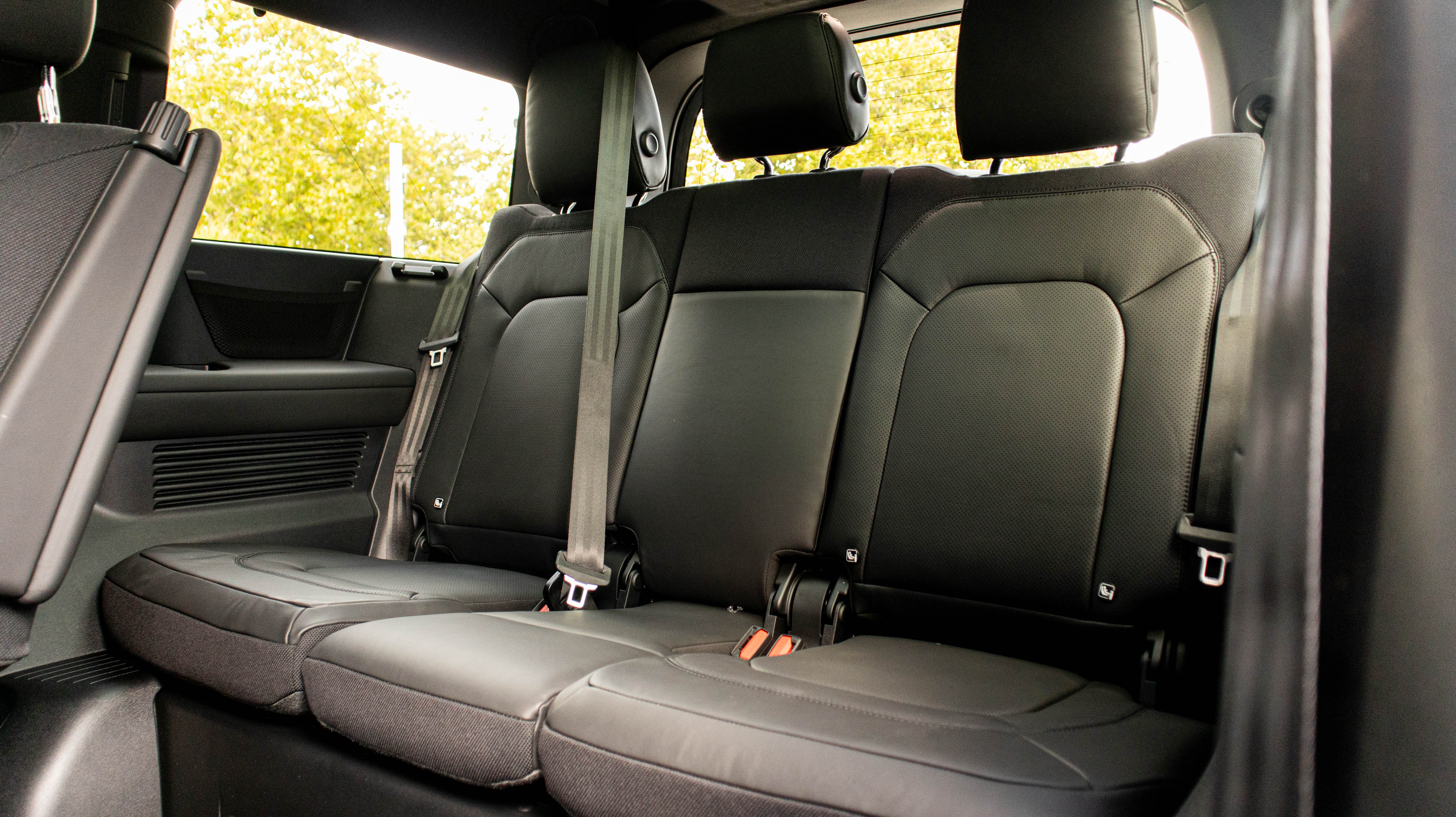 DEFENDER 3.0 D350 X-DYNAMIC HSE 130 5DR AUTO ESTATE