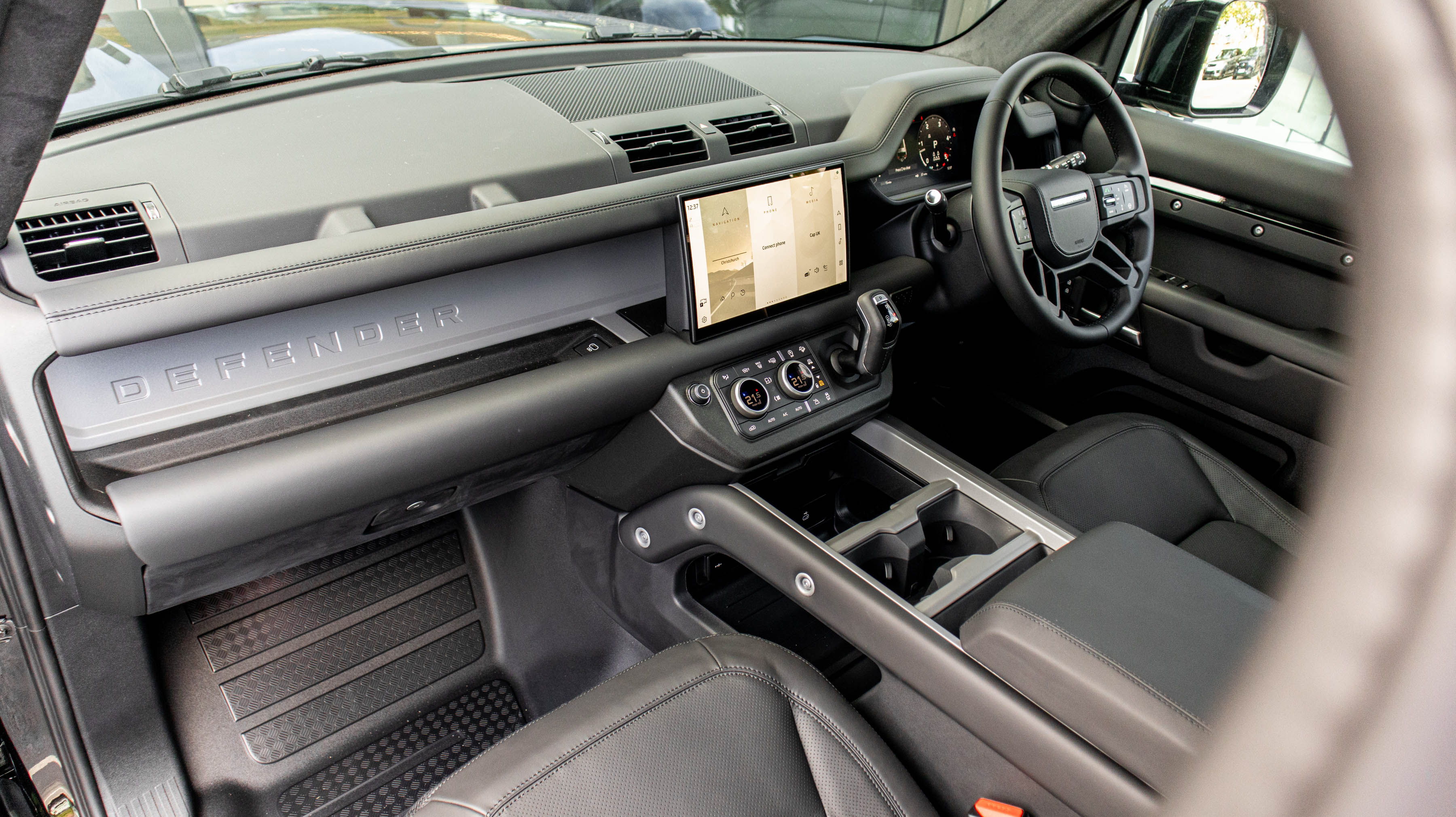 DEFENDER 3.0 D350 X-DYNAMIC HSE 130 5DR AUTO ESTATE