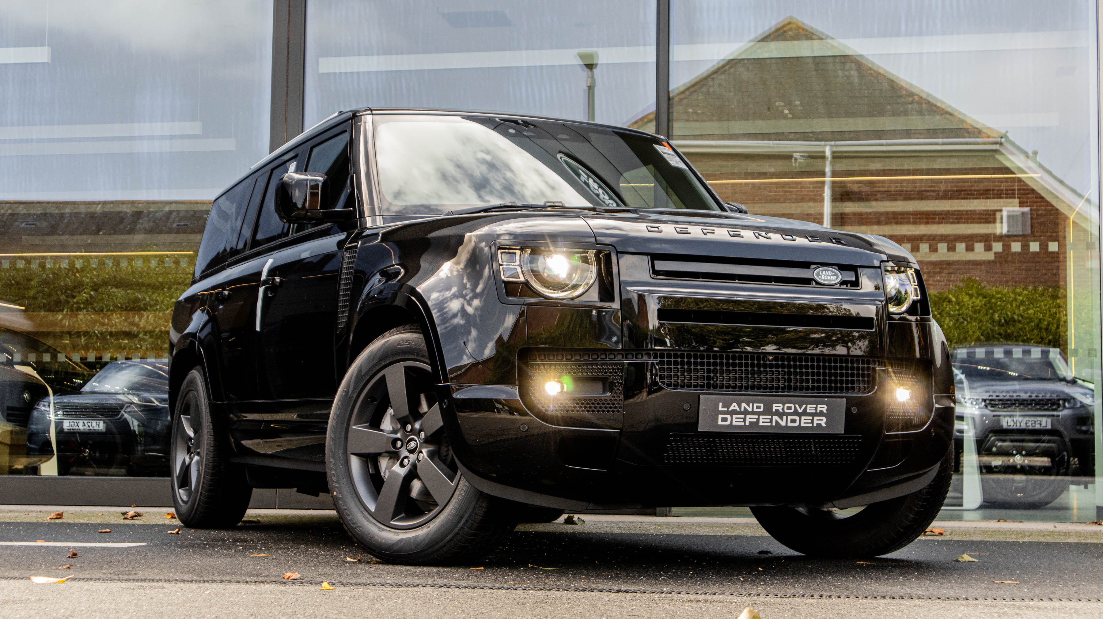 DEFENDER 3.0 D350 X-DYNAMIC HSE 130 5DR AUTO ESTATE