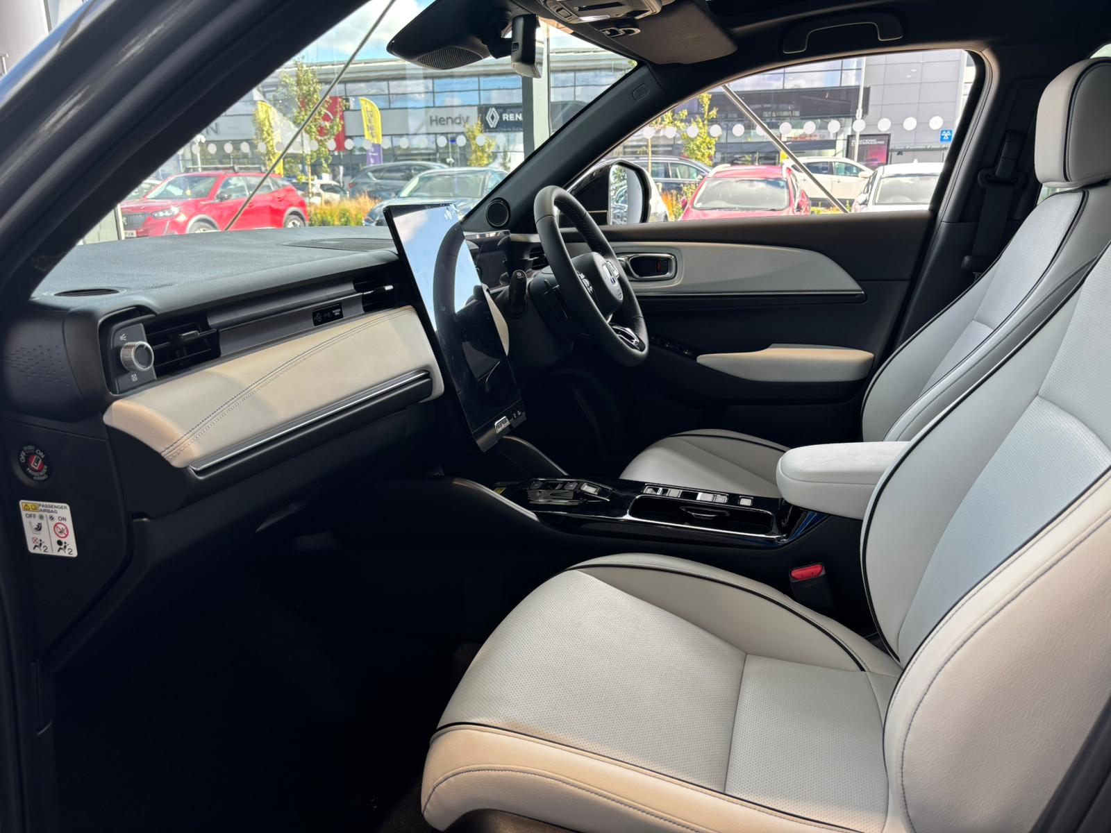 E NY1 150KW ADVANCE 69KWH 5DR AUTO HATCHBACK