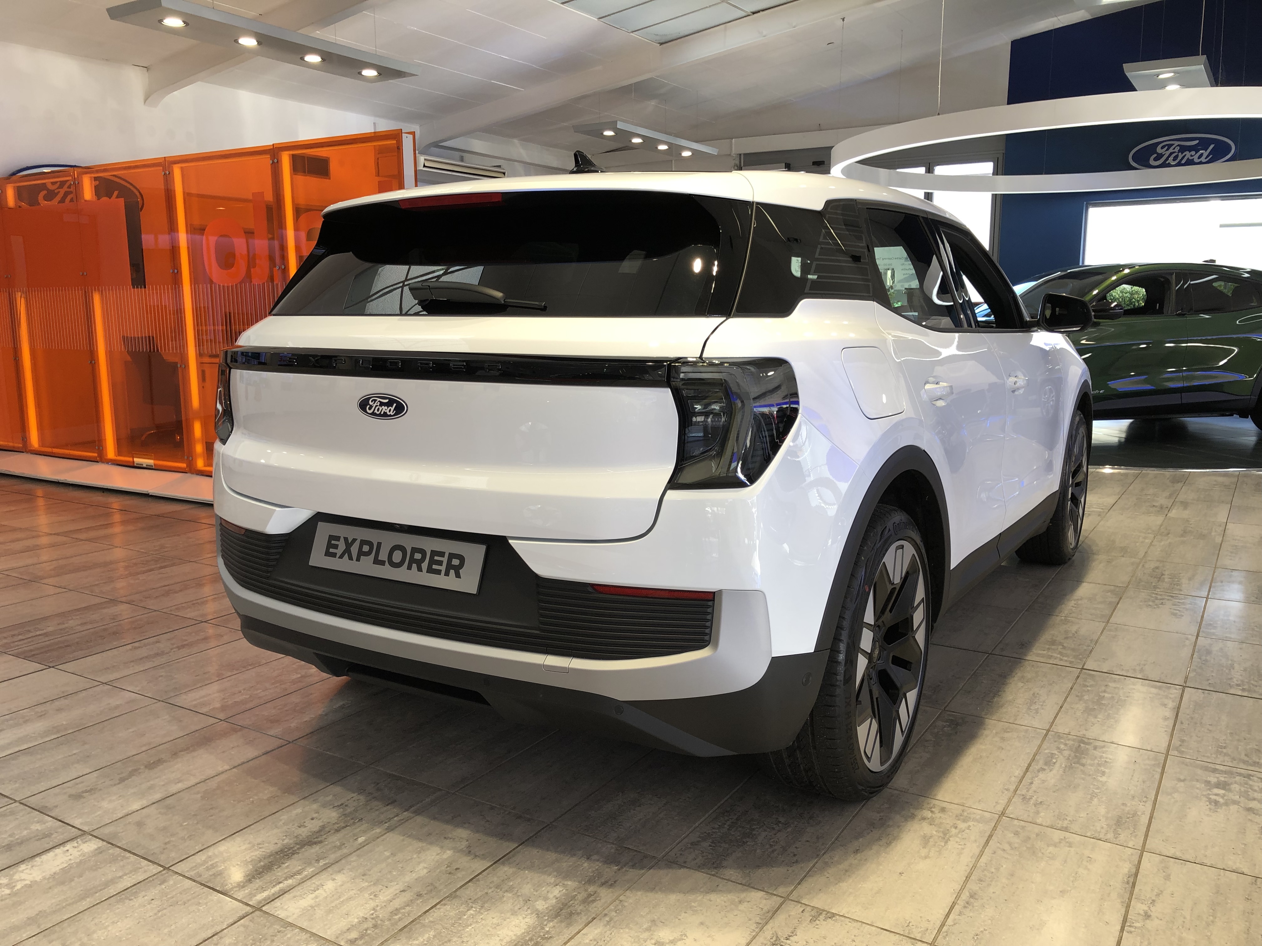 FORD EXPLORER 250KW PREMIUM 79KWH AWD 5DR AUTO [DRIVER ASSIST]