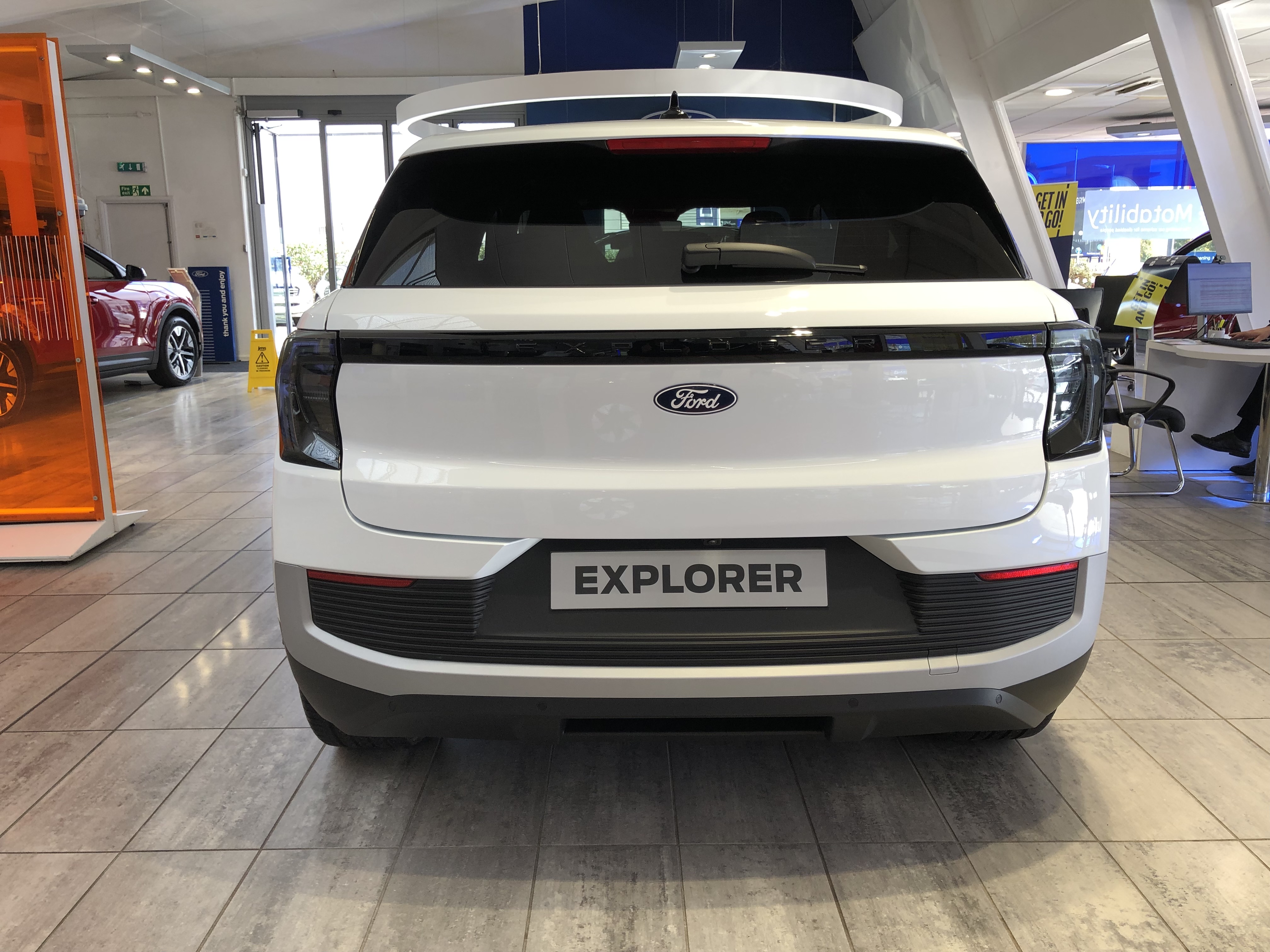 FORD EXPLORER 250KW PREMIUM 79KWH AWD 5DR AUTO [DRIVER ASSIST]