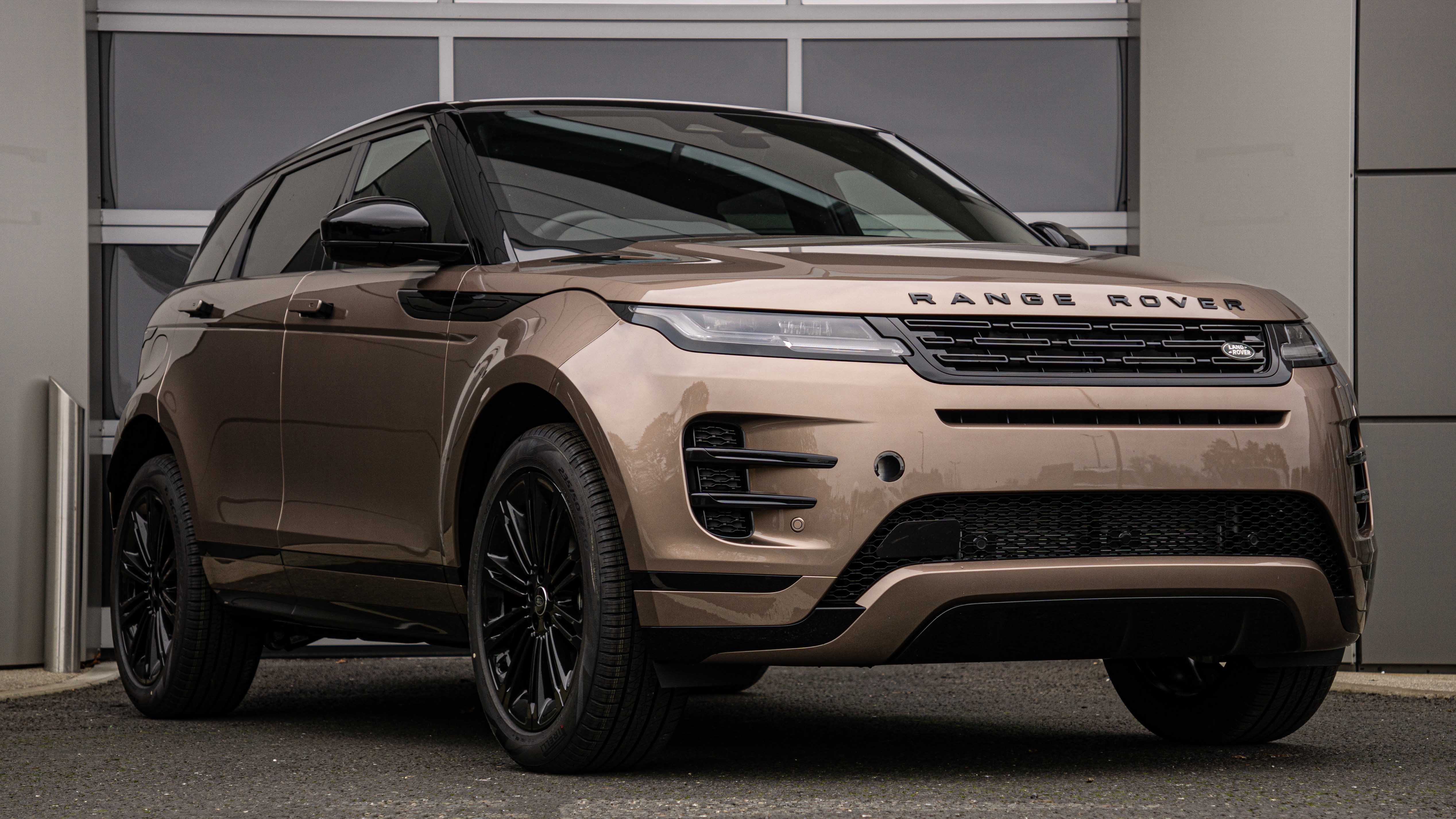 RANGE ROVER EVOQUE 1.5 P270E DYNAMIC SE 5DR AUTO HATCHBACK