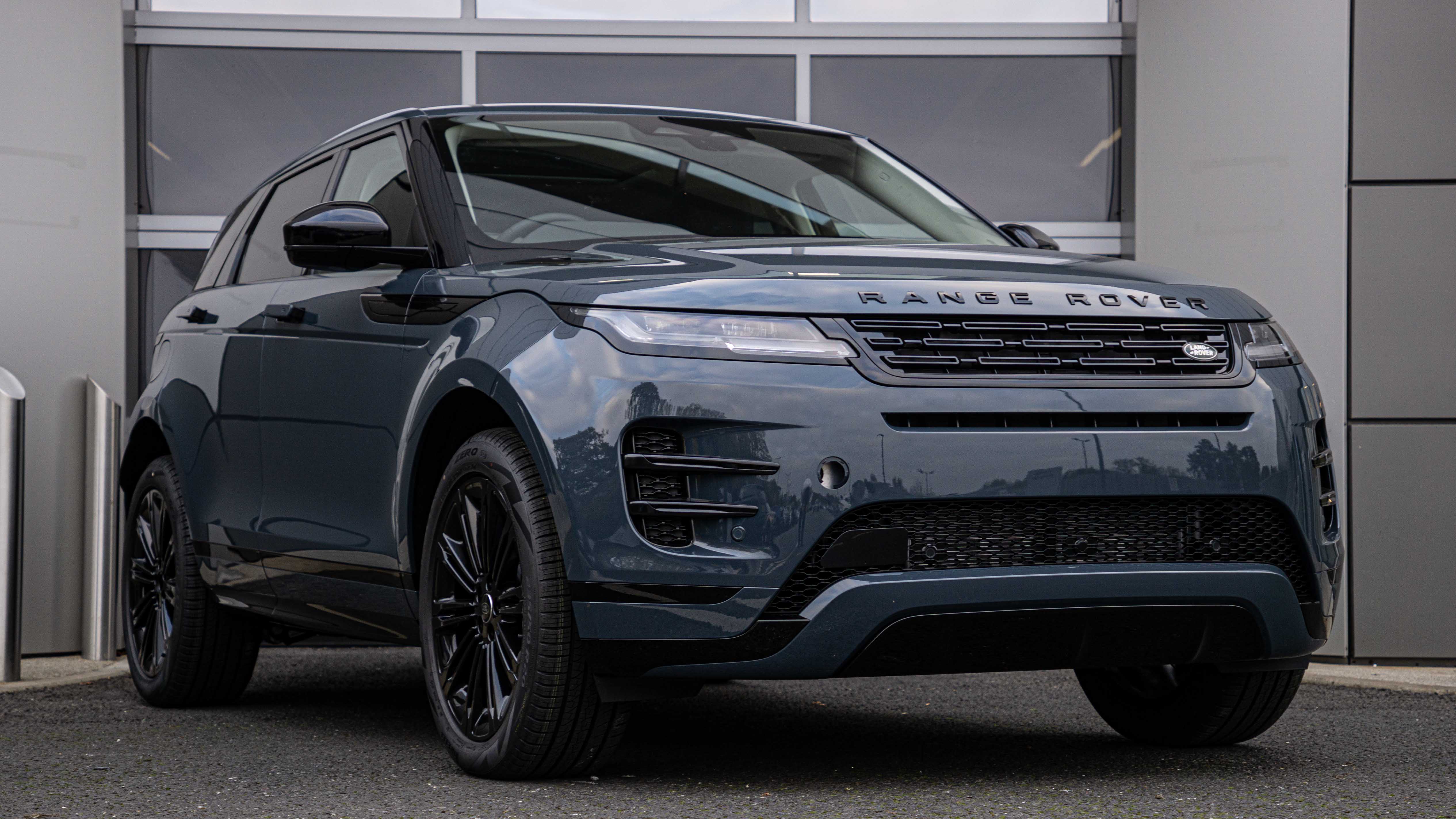 RANGE ROVER EVOQUE 1.5 P270E DYNAMIC SE 5DR AUTO HATCHBACK