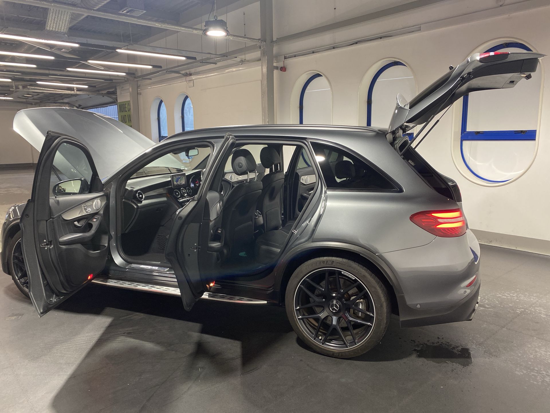 GLC 63 4MATIC PREMIUM 9G-TRONIC