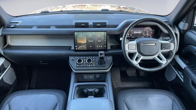 LAND ROVER DEFENDER 130