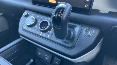 LAND ROVER DEFENDER 130