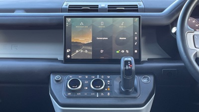 LAND ROVER DEFENDER 130