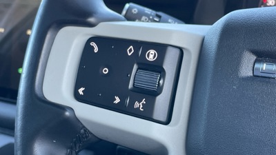 LAND ROVER DEFENDER 130