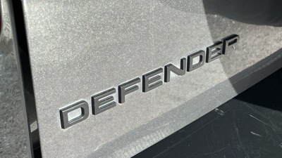 LAND ROVER DEFENDER 130