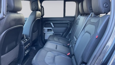 LAND ROVER DEFENDER 130
