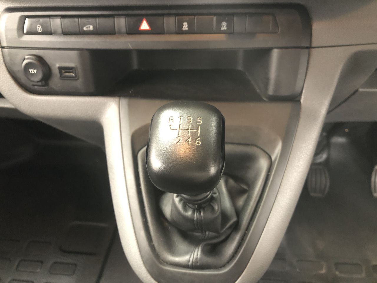 Vauxhall Vivaro Panel Van 23