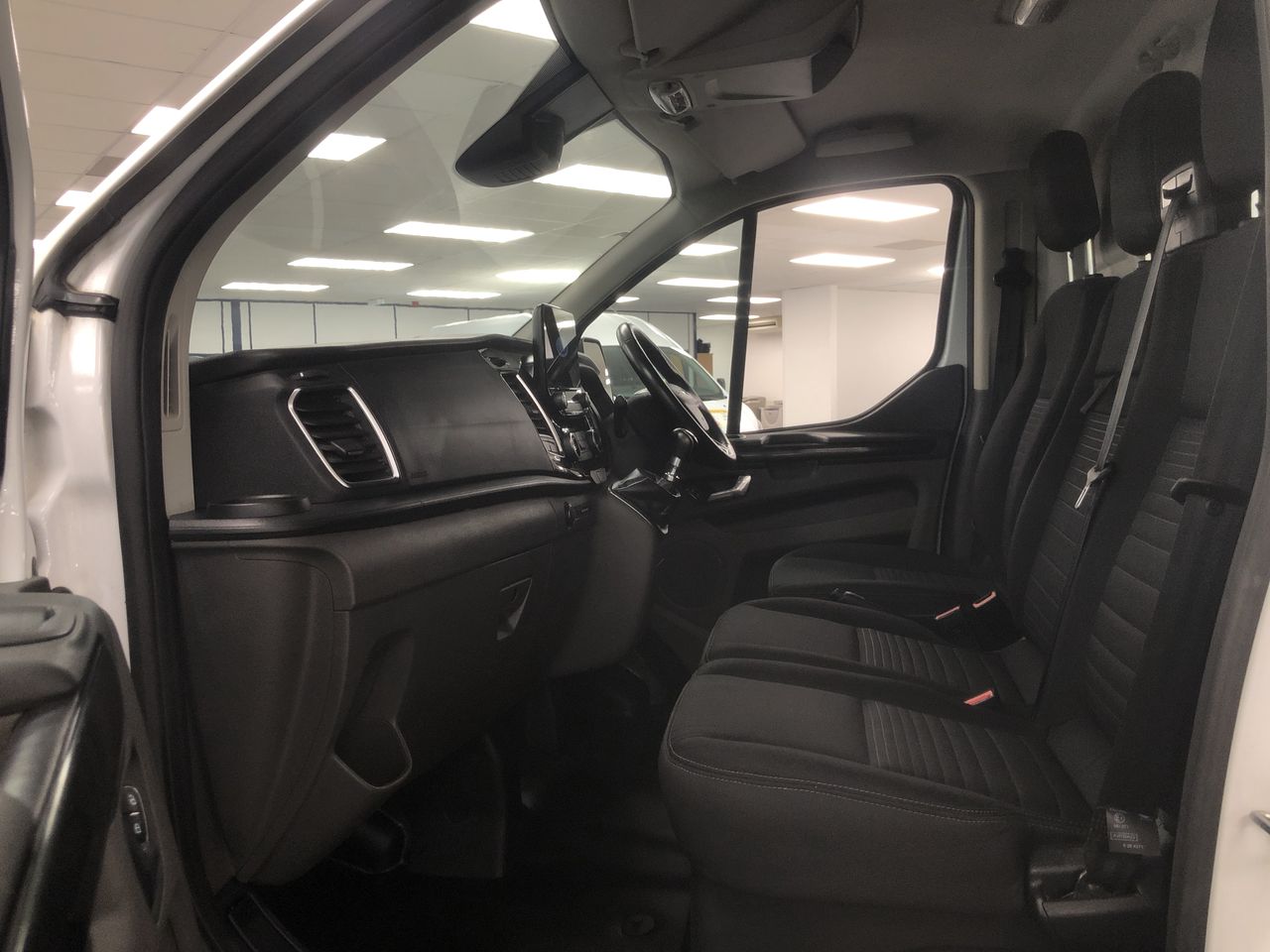 Ford Transit Custom Panel Van 15