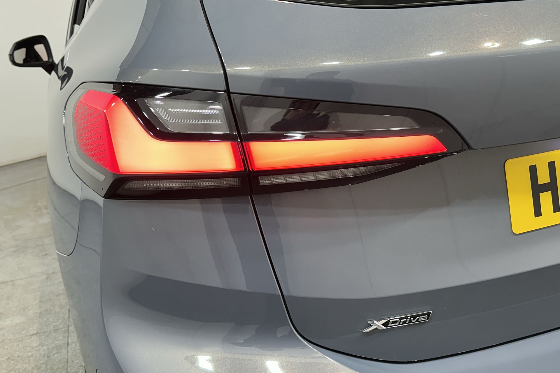 225E XDRIVE DCT