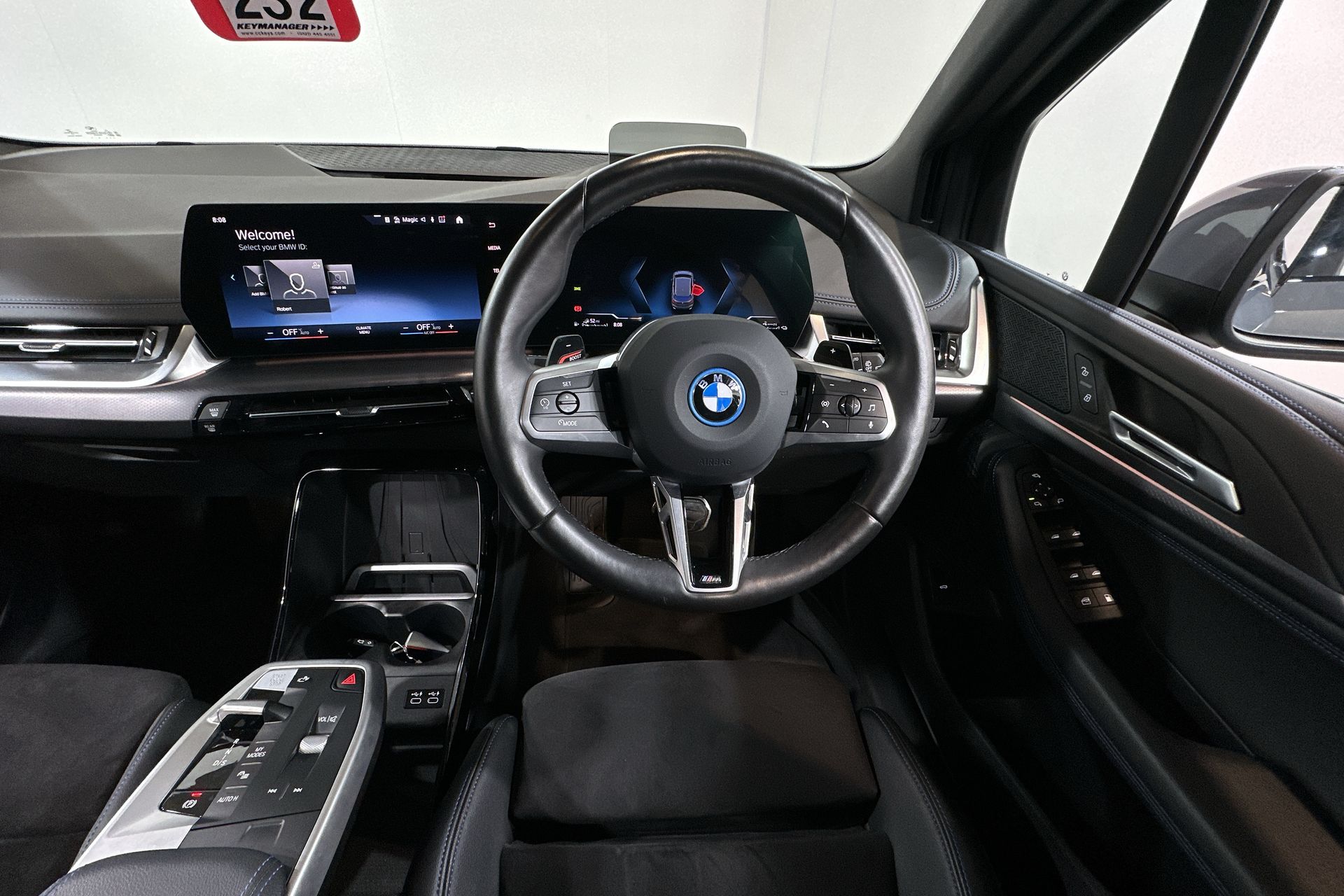 225E XDRIVE DCT