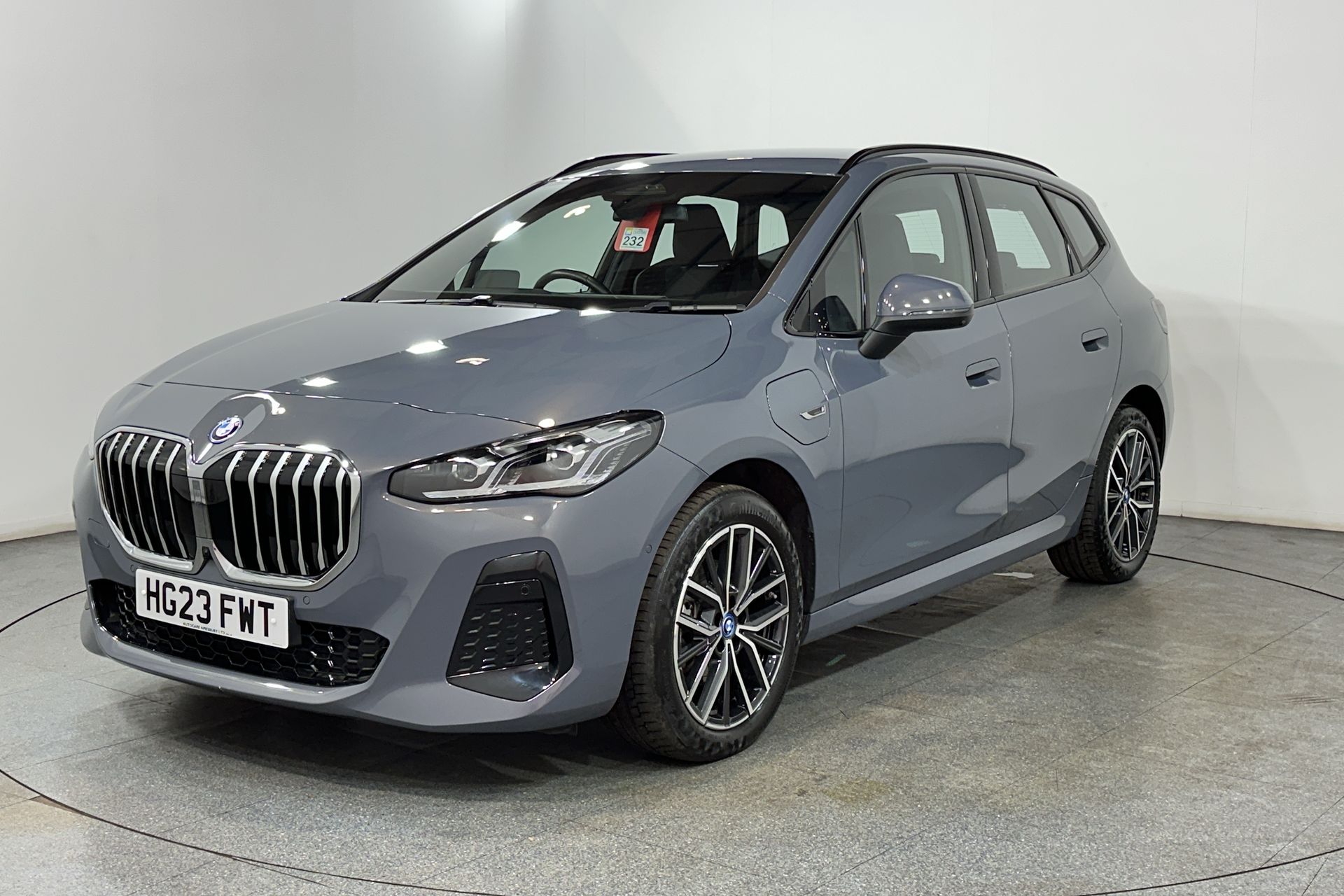 225E XDRIVE DCT