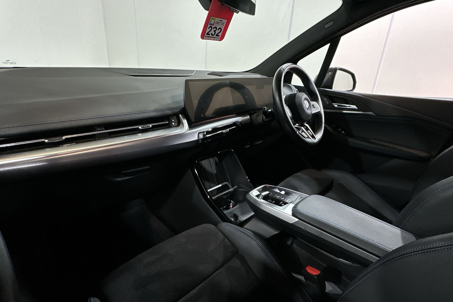 225E XDRIVE DCT