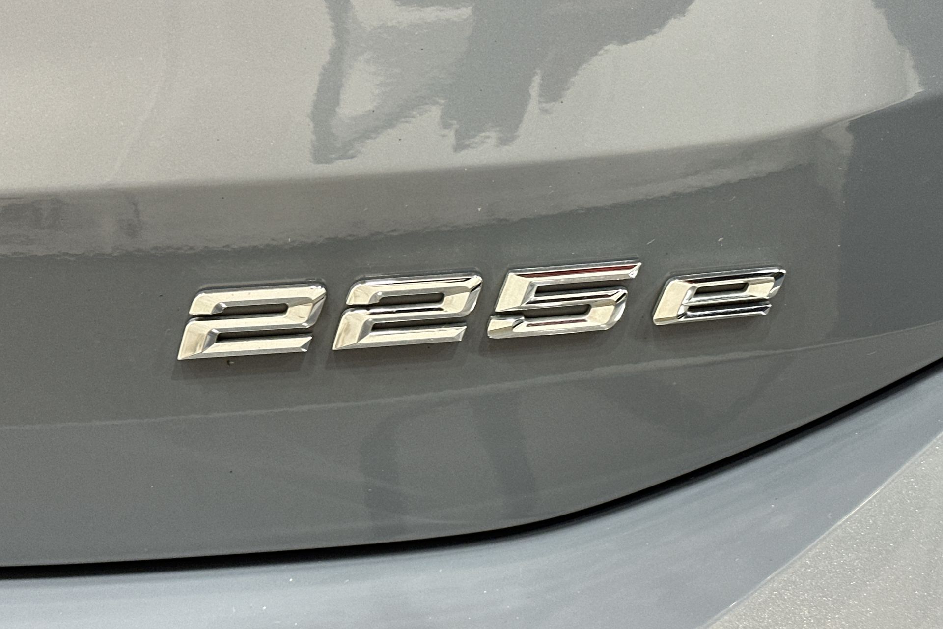 225E XDRIVE DCT